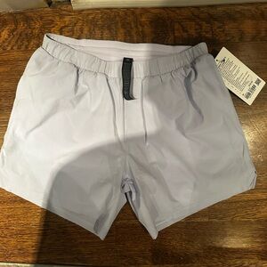 NEW LULULEMON MENS RUN CREW RIPSTOP 6" LINED SHORTS MEDIUM M RUN GYM Lavender